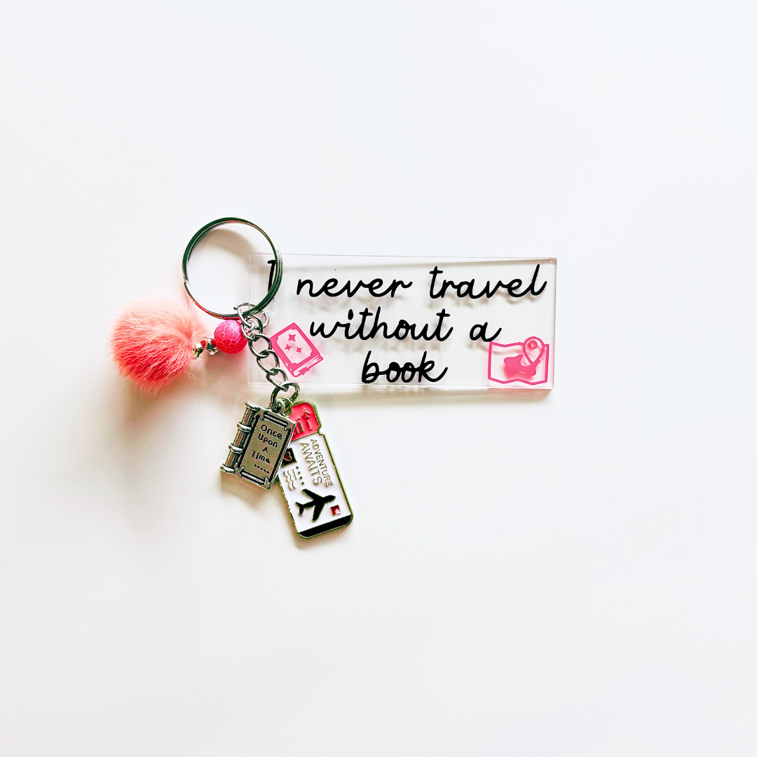 I never travel without a book - Keychain
