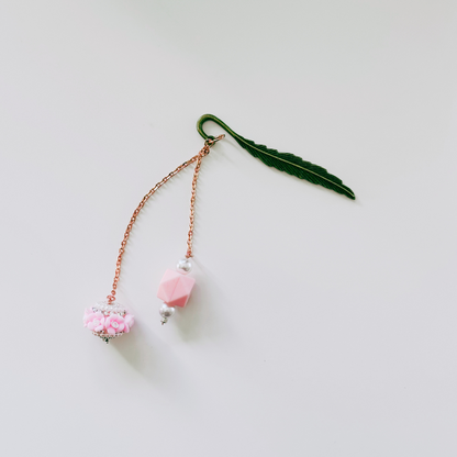 Floral Wheel Hook Bookmark (Discontinued)